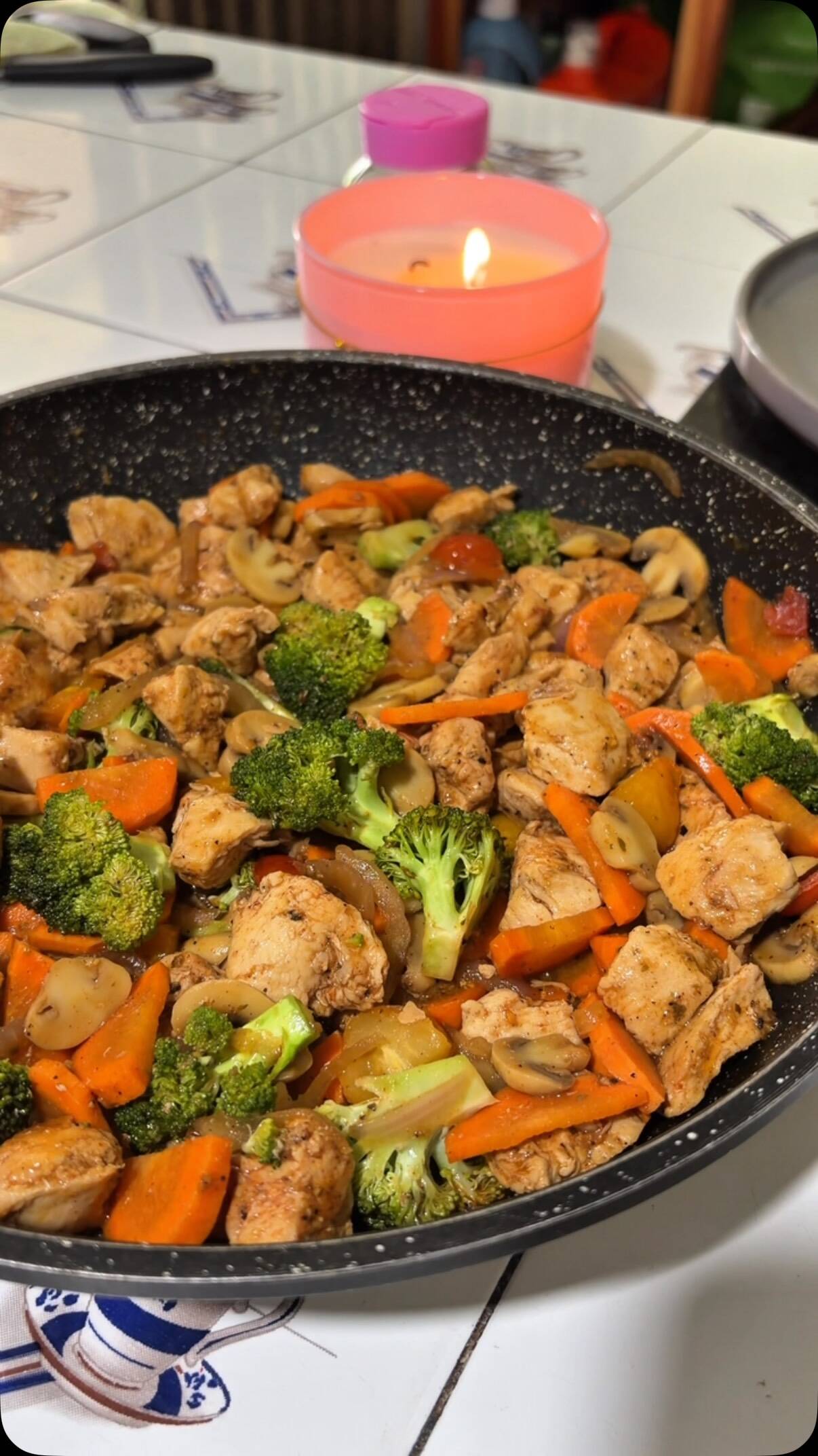 Pollito oriental con champiñones y papas baby al aire recipe thumbnail