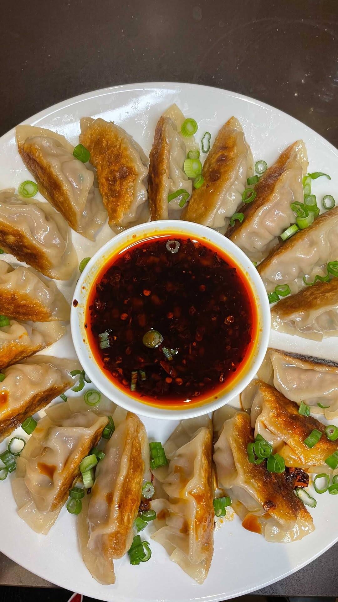 Foto de la receta Pork Dumplings Stuffed with Shiitake Mushrooms and Spicy Sauce