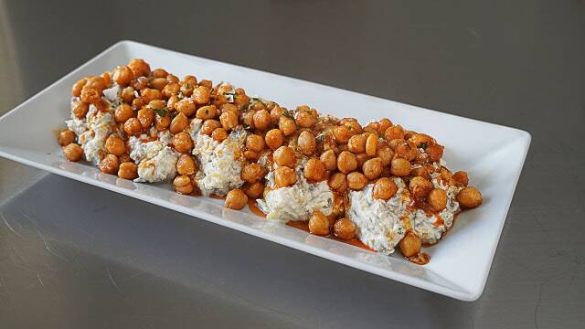 Foto de la receta Ensalada de garbanzos turca fácil