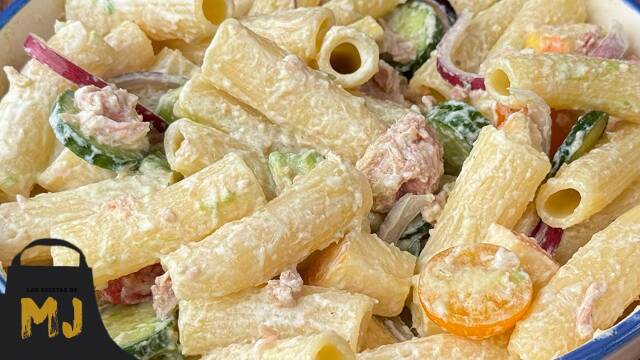 Foto de la receta Ensalada de pasta y atún con salsa de yogur