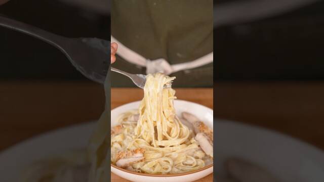 50g Protein Chicken Alfredo Pasta recipe thumbnail