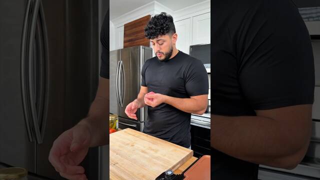 Crispy Ground Beef Pita Wrap with Toum recipe thumbnail
