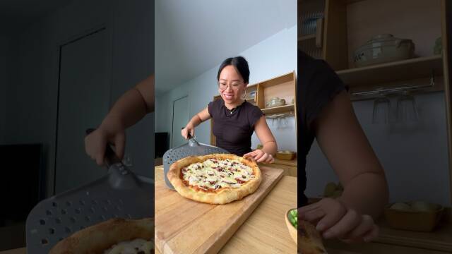 Foto de la receta Probando 3 Pizzas Raras: Joe Rogan, Takoyaki y Coreana