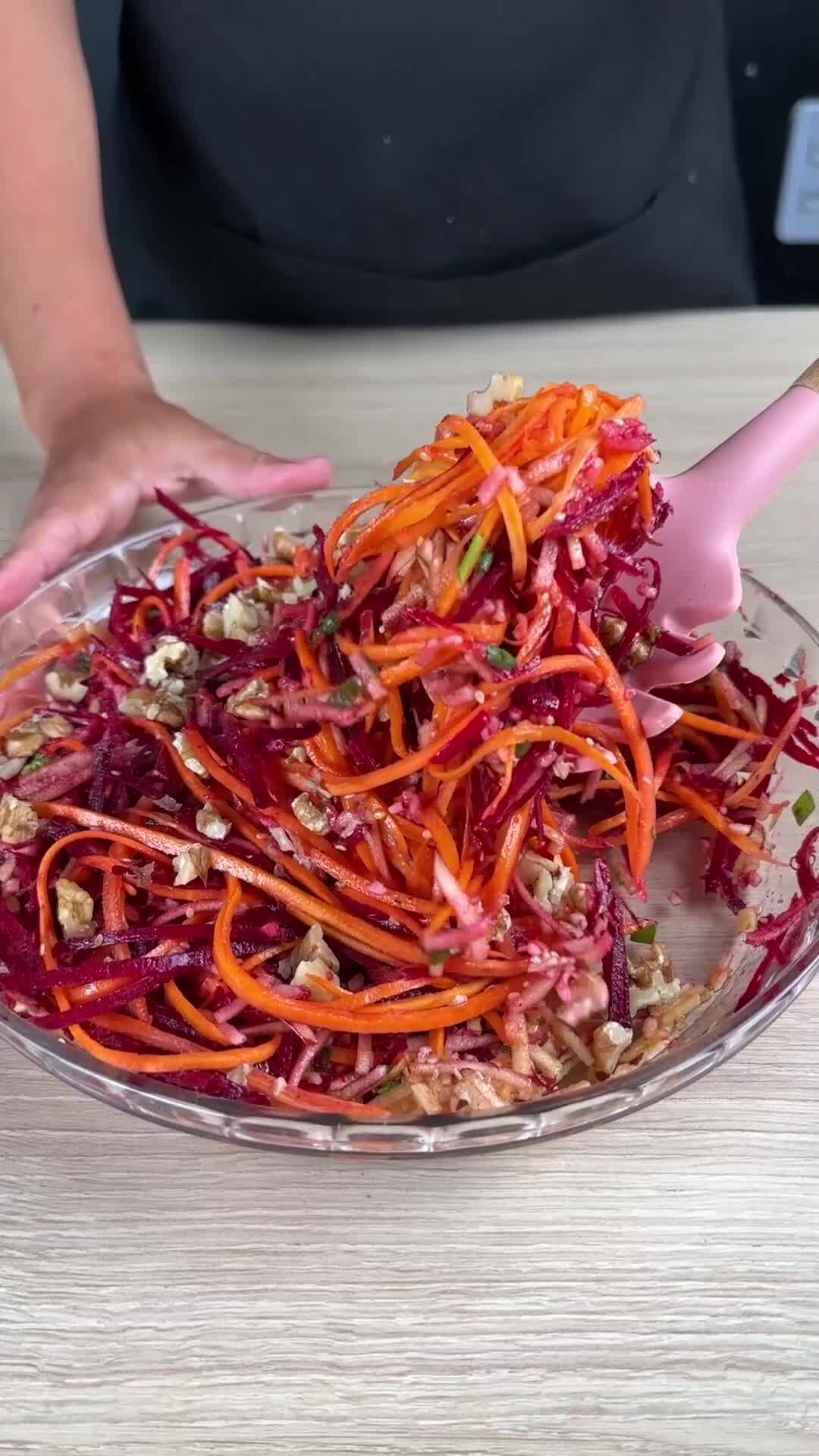 Foto de la receta Ensalada cruda de remolacha, zanahoria y manzana