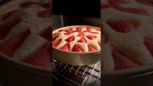Strawberry Pound Cake recipe thumbnail