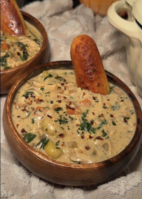 Foto de la receta Chicken Gnocchi Soup with Spinach and Half-and-Half