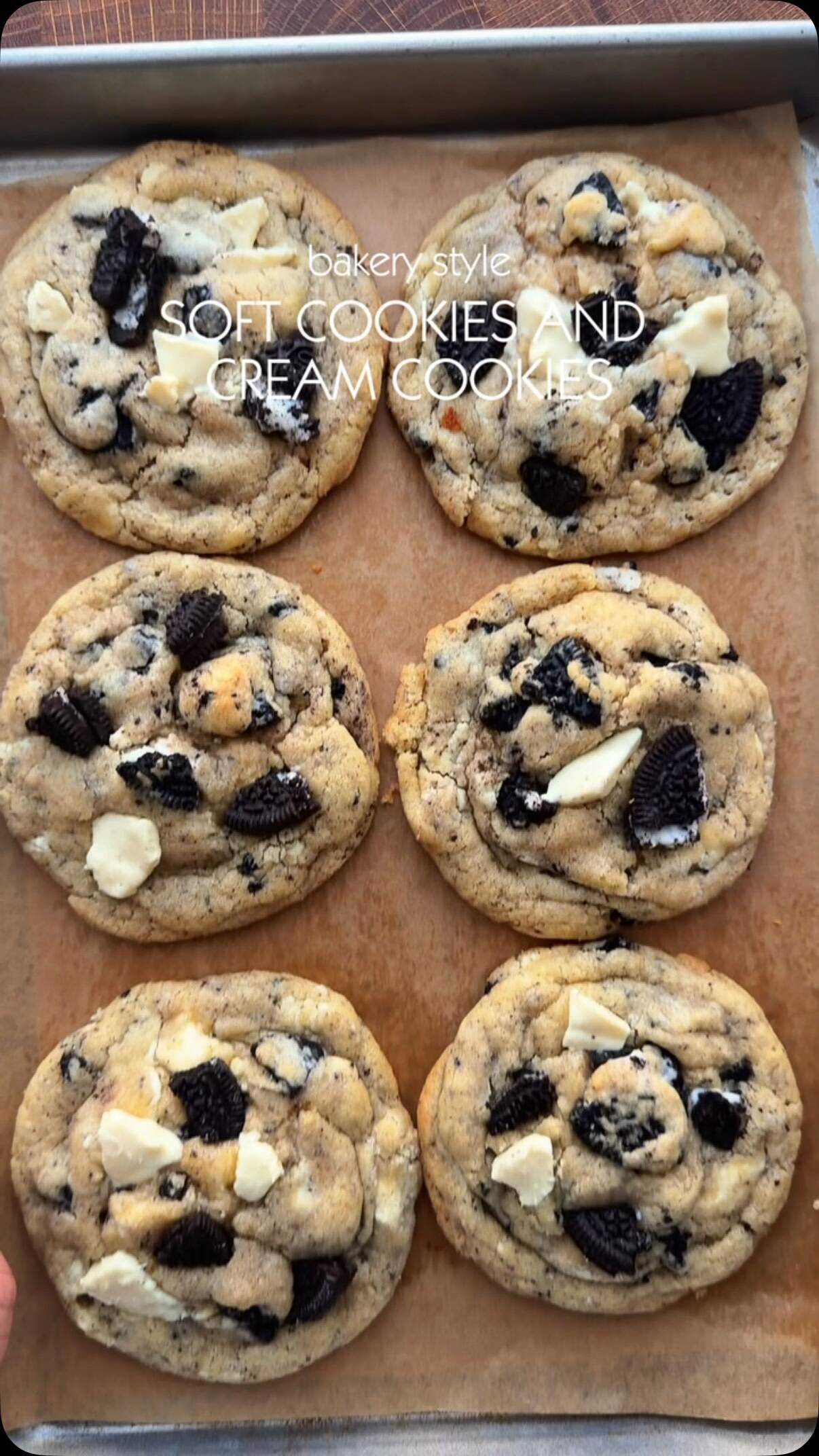 Foto de la receta Bakery Style Soft Cookies and Cream Cookies