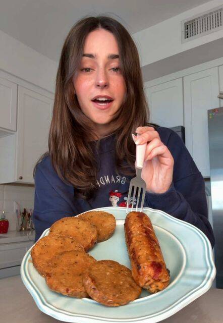 Seitan Sausages: Breakfast and Italian recipe thumbnail