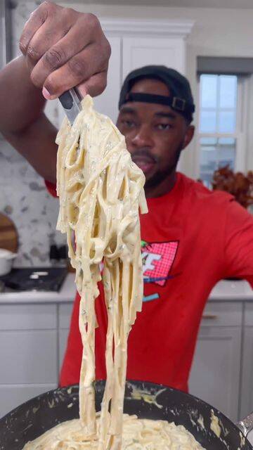 Creamy Cajun Chicken Alfredo Fettuccine Pasta recipe thumbnail