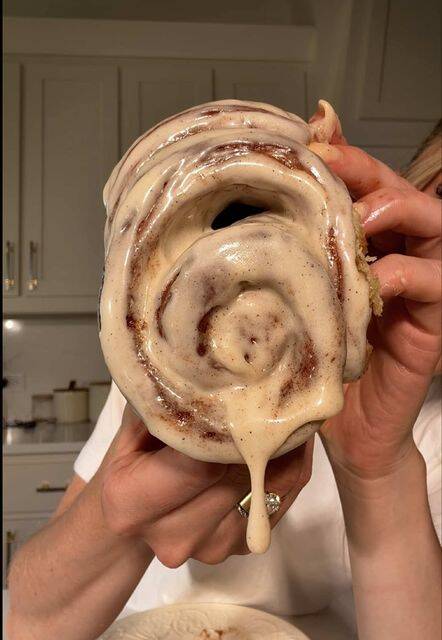 Classic Cinnamon Rolls with Cream Cheese Frosting recipe thumbnail