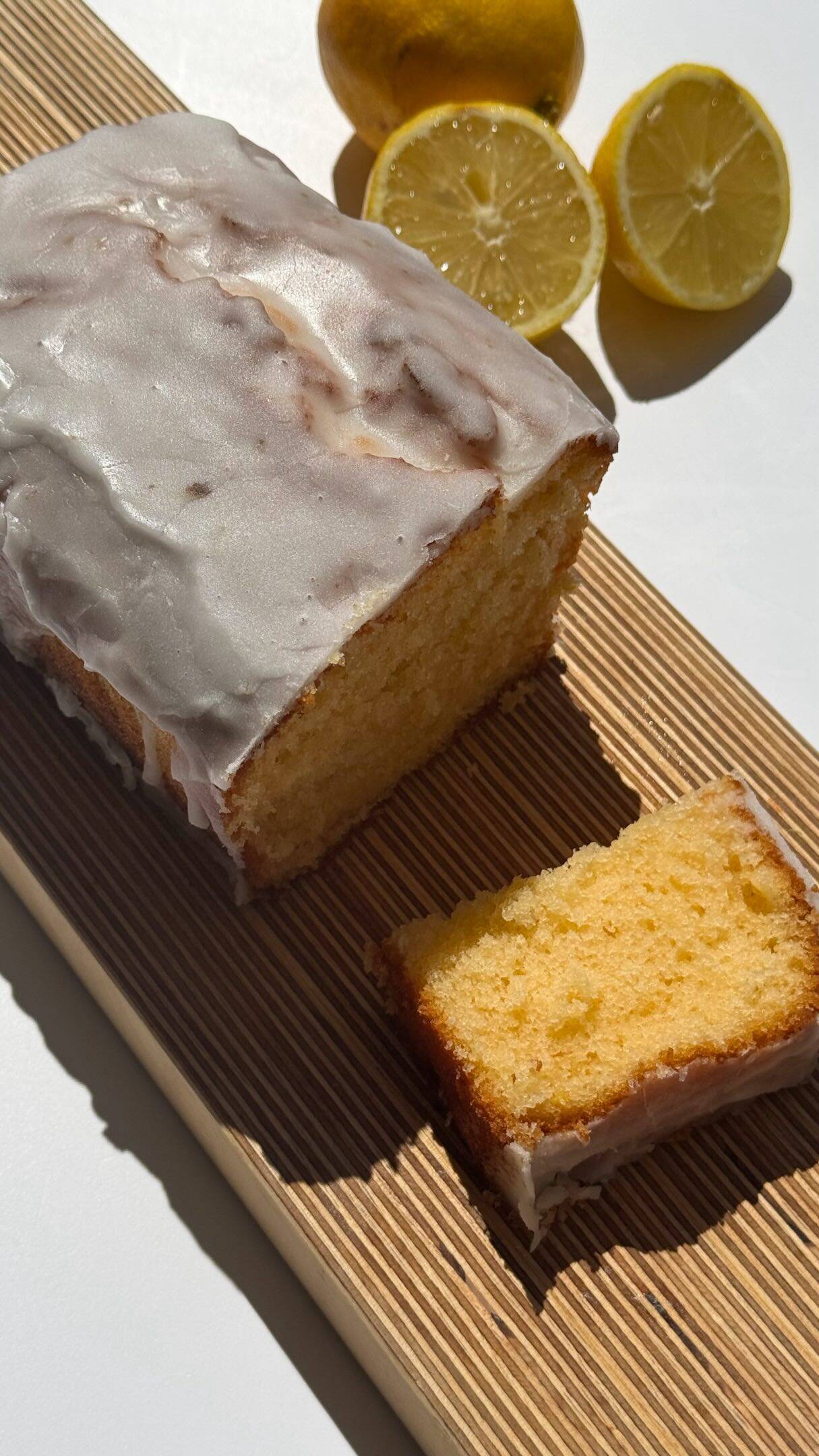 Moistest Lemon Cake Recipe recipe thumbnail