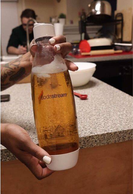 Homemade Cream Soda with Vanilla Syrup, SodaStream recipe thumbnail