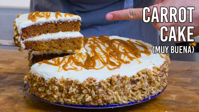 Foto de la receta Carrot Cake Perfecta con Frosting de Mantequilla Tostada y Salsa de Caramelo