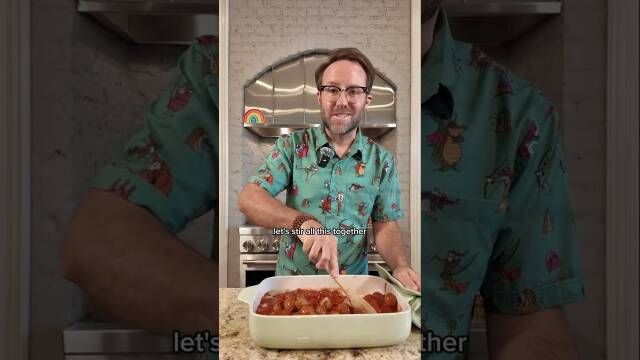 Pizza Bubble Bake with Meatballs and Crescent Rolls recipe thumbnail
