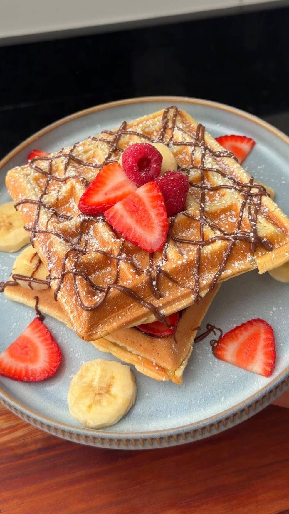 Crepes franceses fáciles con huevo y Nutella recipe thumbnail