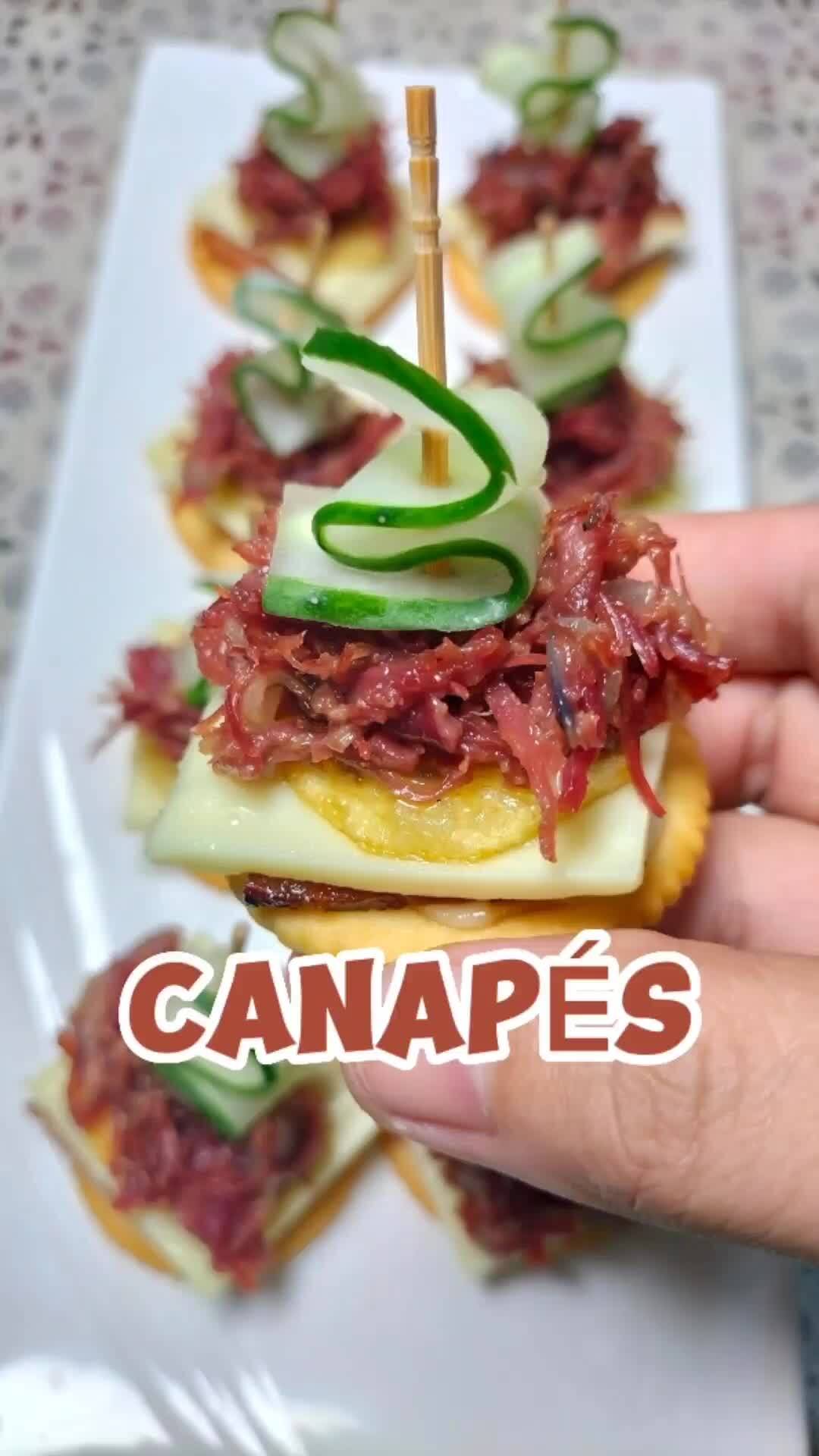 Foto de la receta Fita Cracker Canapes with Ham and Corned Beef