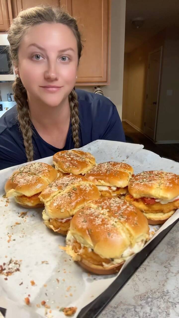 Chicken Parmesan Sandwiches with Garlic Parmesan Buns recipe thumbnail