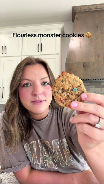 Flourless Monster Cookies with Peanut Butter and Oats recipe thumbnail