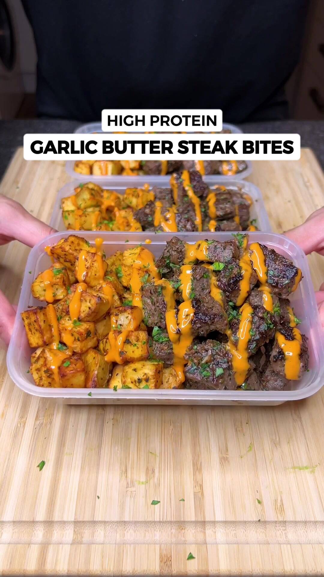 Foto de la receta Deliciously Quick High-Protein Garlic Butter Steak Bites with Crispy Potatoes - Just 480 Calories!