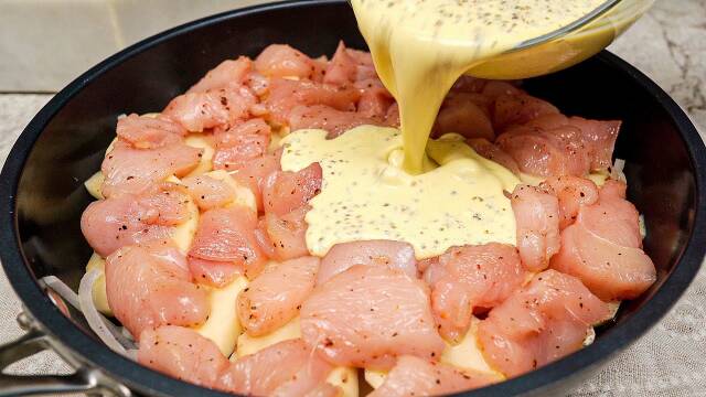 Foto de la receta It's so delicious that I cook it almost every day Incredible chicken and potato recipe!