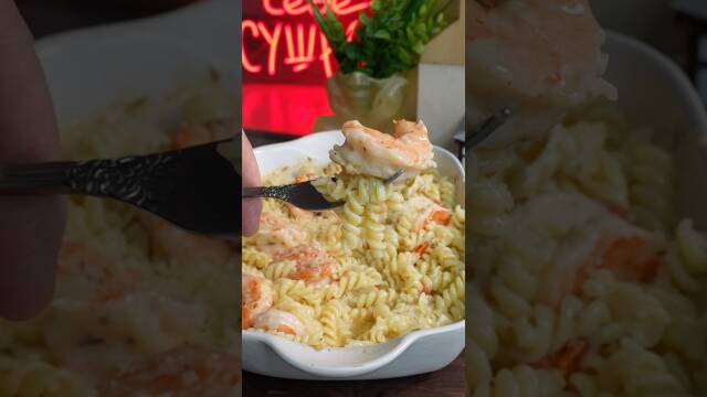 Baked Shrimp Pasta with Camembert and Tomatoes recipe thumbnail