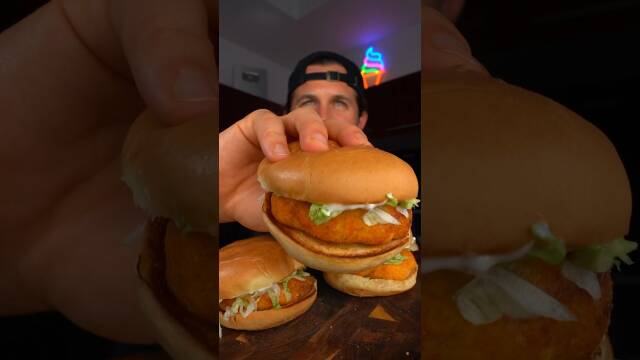 Low-Calorie Air Fryer McChicken recipe thumbnail