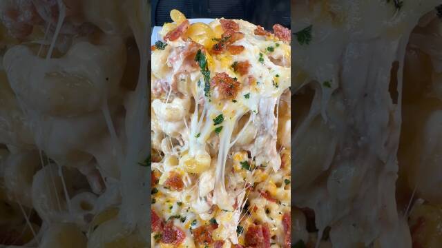 Easy Chicken and Bacon Pasta Bake recipe thumbnail