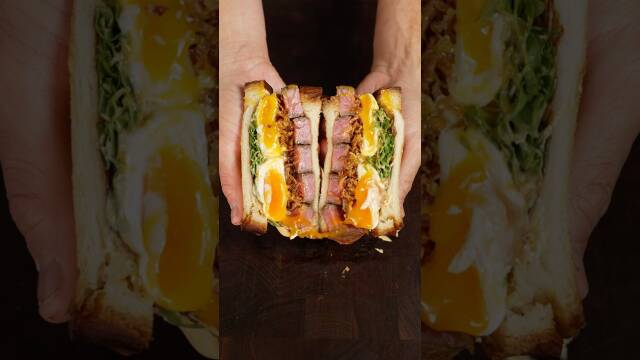 Steak and Eggs Benedict Sandwich recipe thumbnail