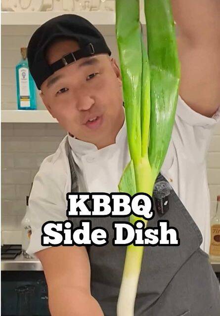 Pajeori (Korean Scallion Salad) recipe thumbnail