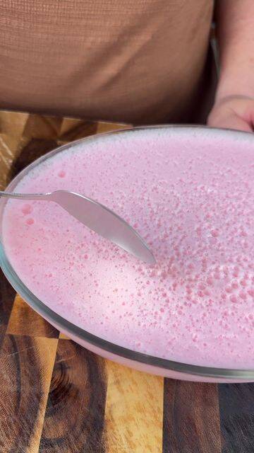 Foto de la receta Gelatina de fresa con leche