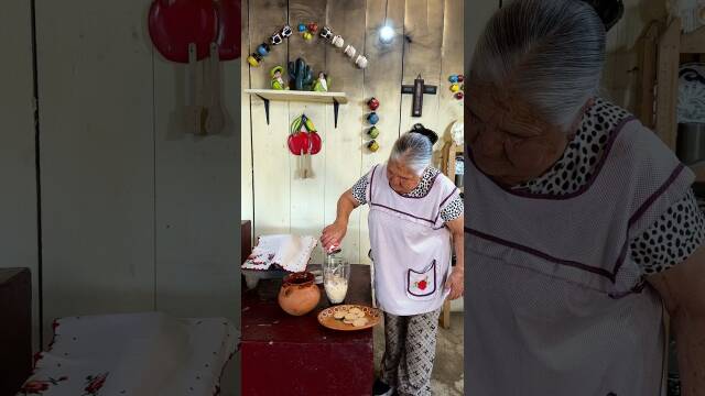 Foto de la receta Champurrado de galleta con leche Clavel