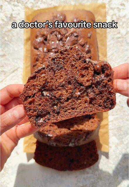 Foto de la receta Moist and Healthy Chocolate Date Cake – 7 Ingredients, Easy & Delicious!