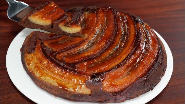 Upside-Down Chocolate Banana Cake Recipe recipe thumbnail