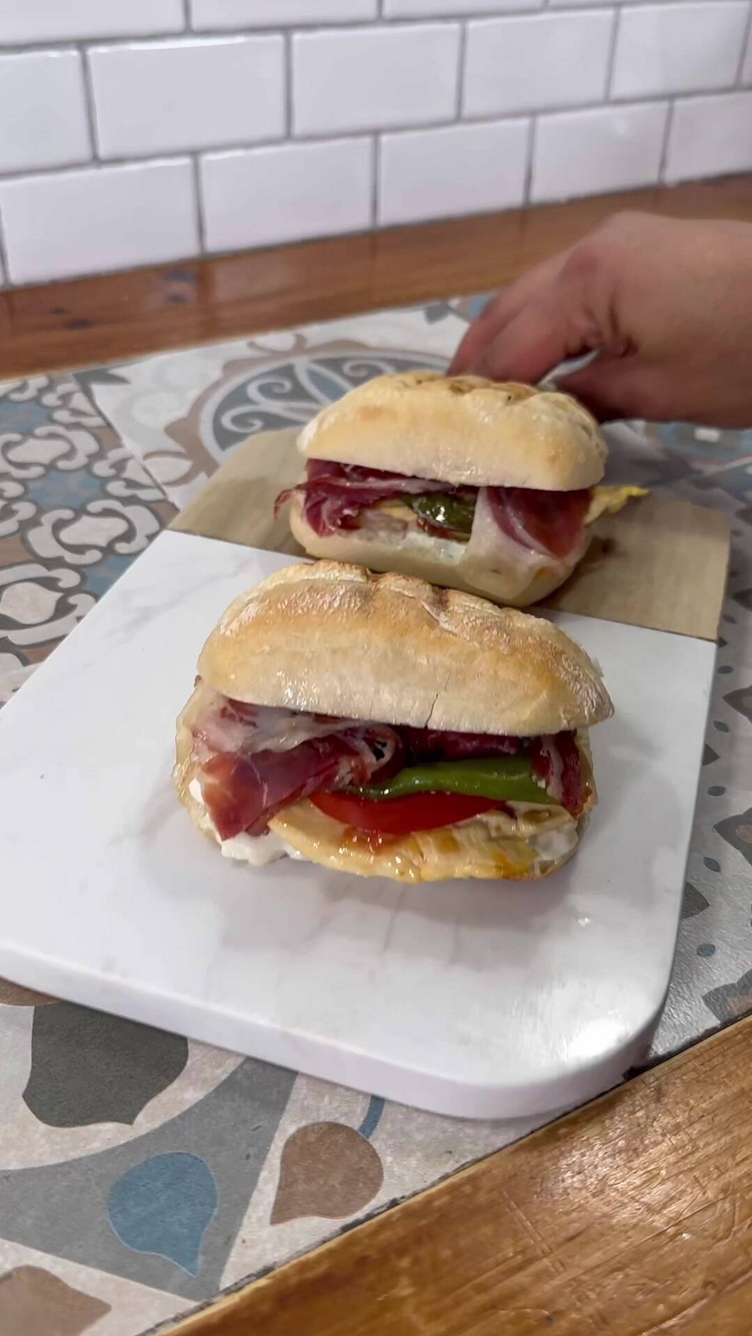 Montadito Serranito con Pollo y Jamón Ibérico al Airfryer recipe thumbnail