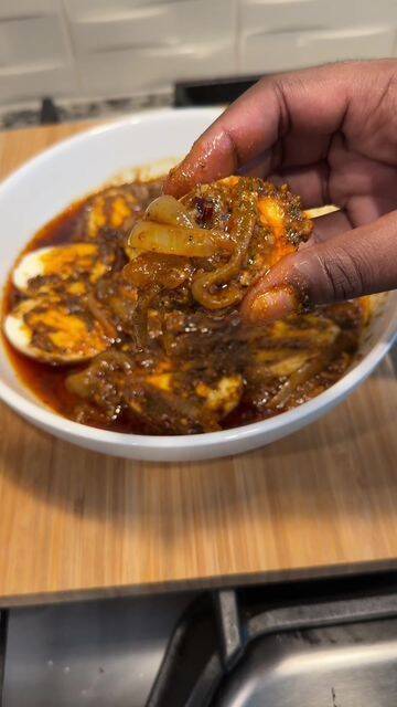 "Light and Simple Egg Boil Recipe for a Quick Meal" recipe thumbnail