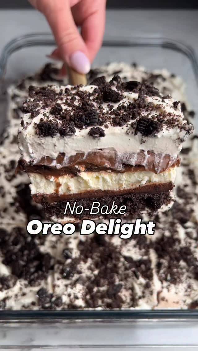 "Decadent No-Bake Oreo Delight: A Four-Layered Dessert Sensation" recipe thumbnail
