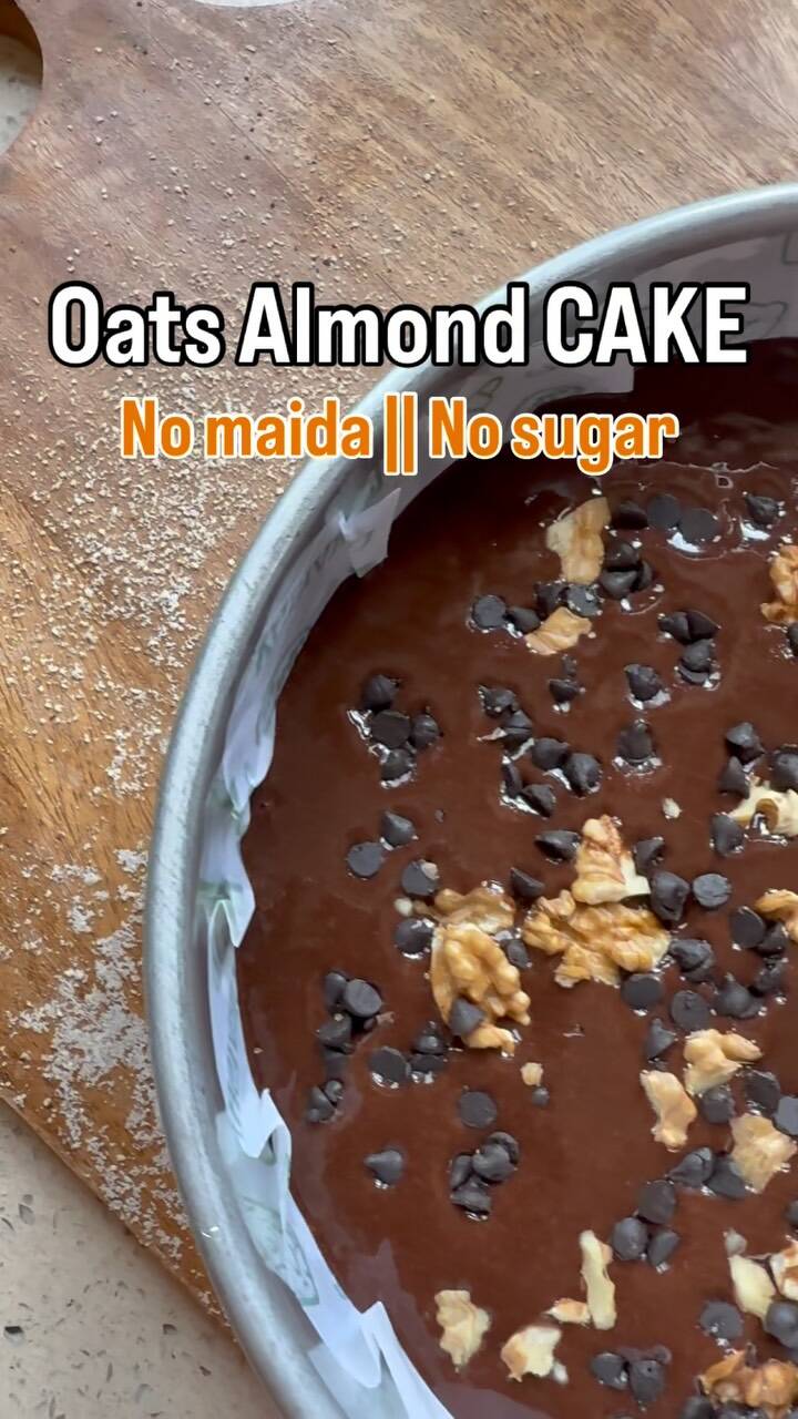 "Healthy Oats and Almond Chocolate Cake: No Flour, No Refined Sugar!" recipe thumbnail