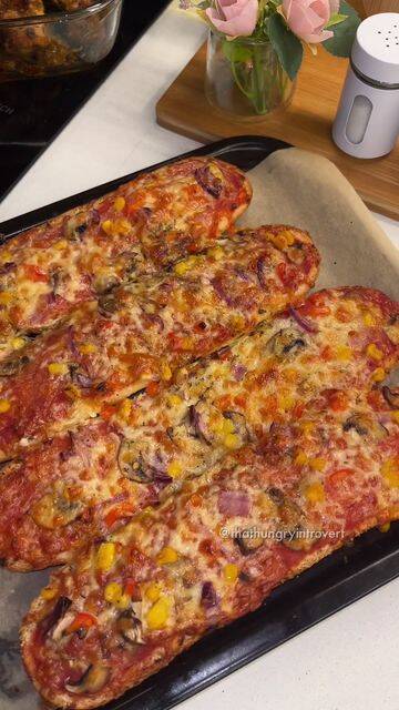"Cheesy Baguette Delight: Loaded with Veggies and Perfect for Freezing!" recipe thumbnail