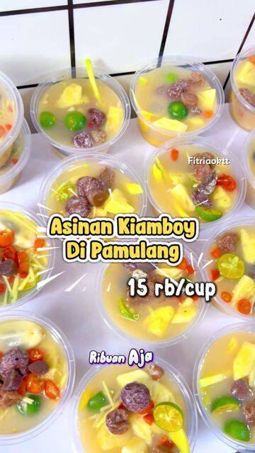 Refreshing Sinan Kiambo: A Deliciously Spicy Fruit Salad Recipe recipe thumbnail