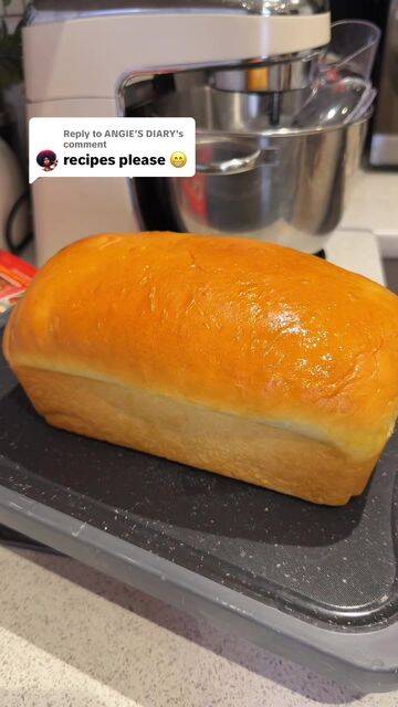 Fluffy Homemade Issy Sandwich Bread: A Step-by-Step Guide recipe thumbnail