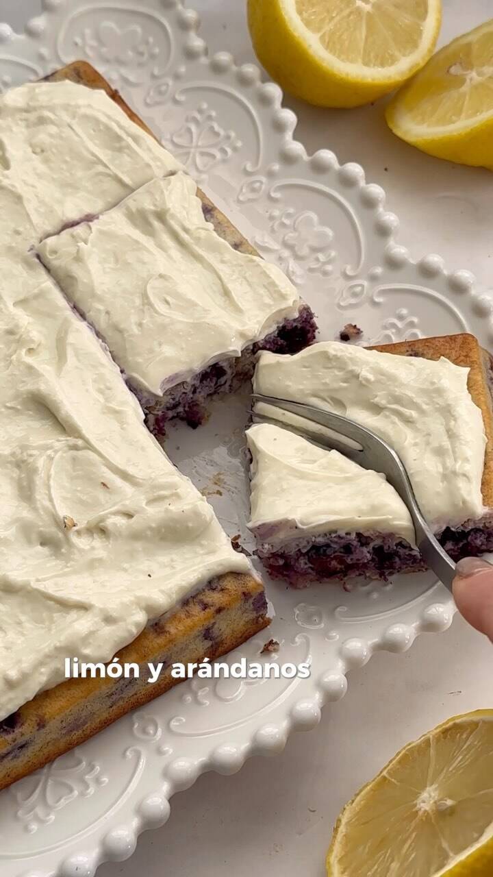 Foto de la receta Cuadrados de Avena, Limón y Arándanos: Deliciosos y Saludables para Acompañar tus Mates