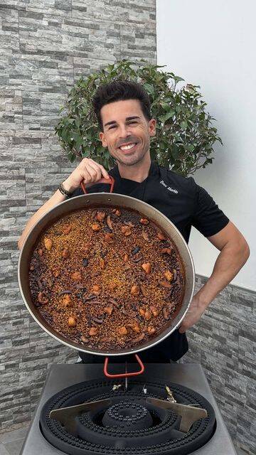 Arroz Seco de Pollo y Setas al Estilo Pedro Jiménez 🍚🍗🍄 recipe thumbnail
