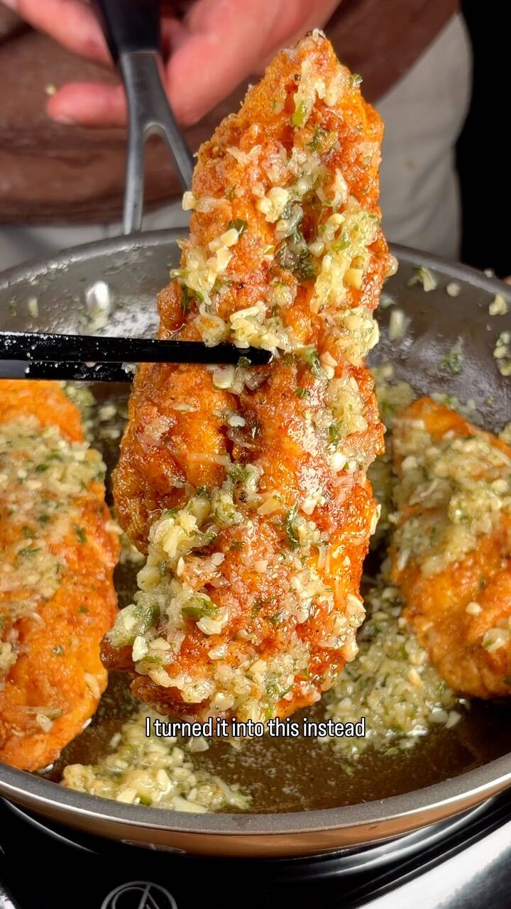 Garlic Parmesan Chicken Twist: Crispy Caesar Delight with Bacon and Croutons recipe thumbnail