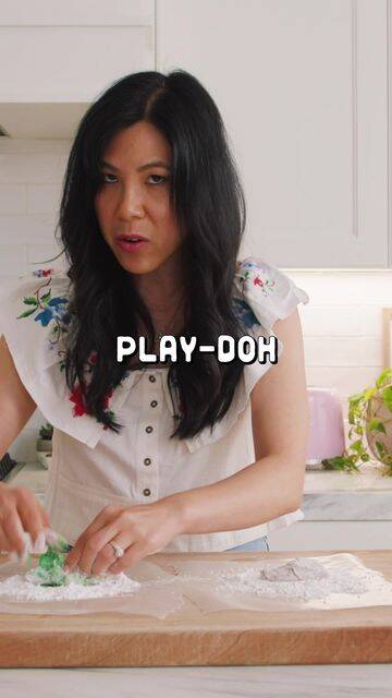 Homemade Bubblegum Bliss: Nara Smith's Creative Recipe for Flavorful Fun! recipe thumbnail