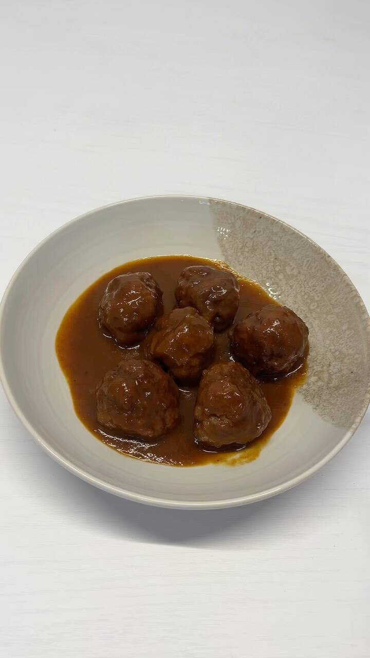 Albóndigas Cielo en Salsa de Verduras y Vino Tinto recipe thumbnail