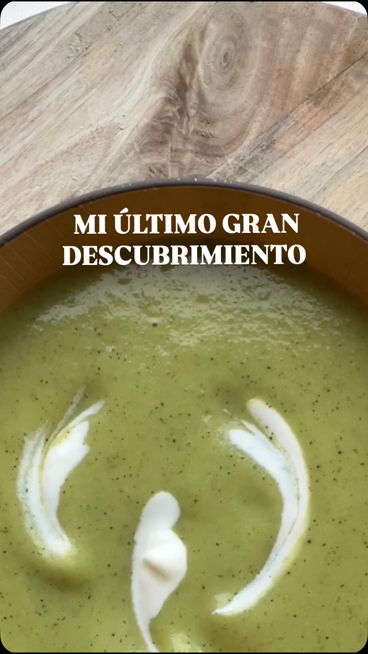 Crema de calabacín y pera con piel, nutritiva y deliciosa recipe thumbnail