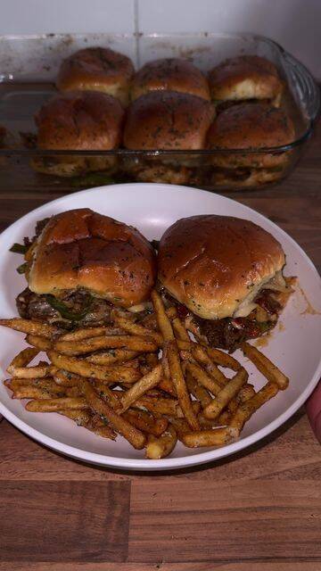 Cheesesteak Sliders with Sweet Chilli Mayo and Garlic Butter recipe thumbnail