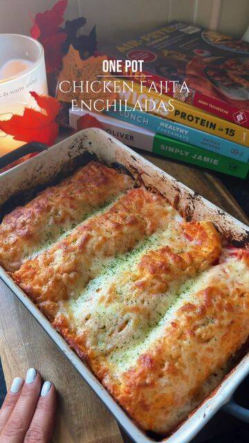 One Pot Chicken Fajita Enchiladas with Mozzarella Cheese recipe thumbnail