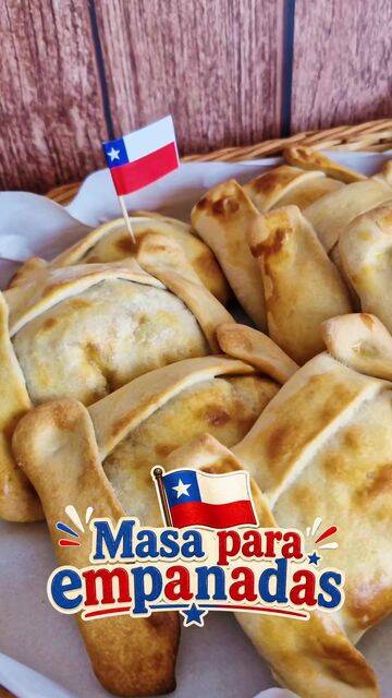 Masa para Empanadas de Horno Chilenas con Vino Blanco recipe thumbnail