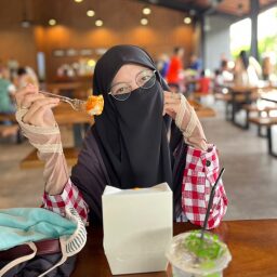 Ova Khairunnisah